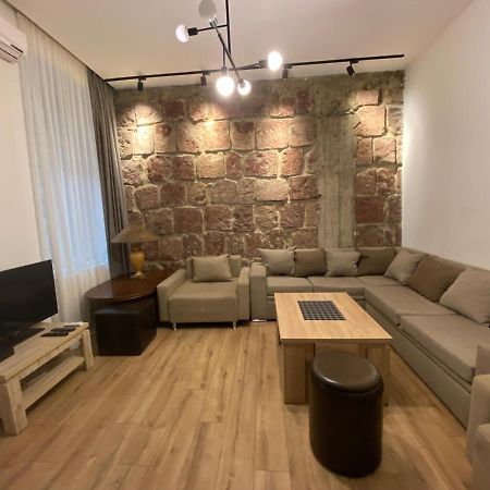 Nice Loft On Uznadze Street Tbilisi Exteriör bild